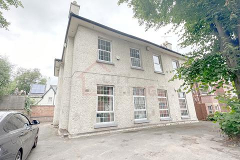 13 bedroom detached house to rent, Annesley Grove