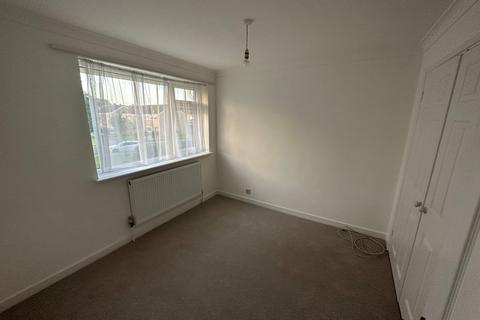 3 bedroom terraced house to rent, Maple Drive, Burgess Hill