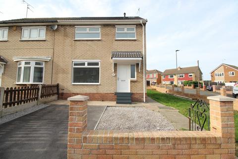 4 bedroom semi-detached house to rent, Priestley Avenue, Rotherham S62