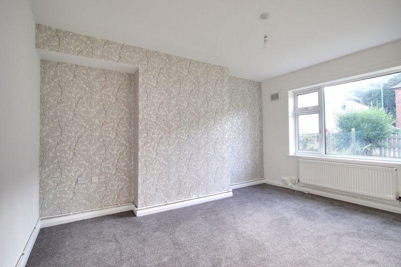 Longford Crescent, Bulwell 3 bed semidetached house £150,000