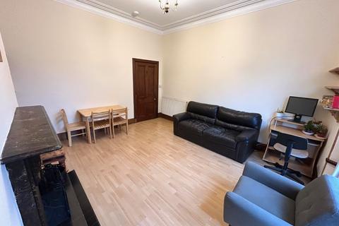 1 bedroom flat to rent, Holburn Street, Aberdeen, AB10