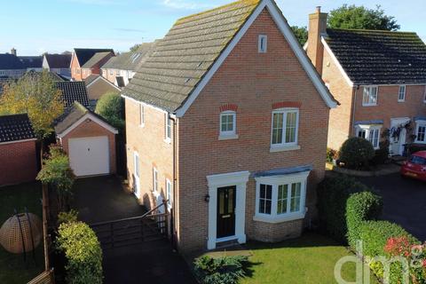 3 bedroom detached house for sale, Tew Close, Tiptree