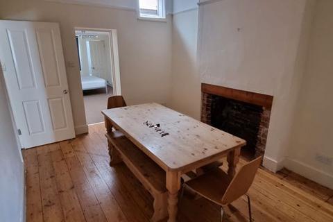 7 bedroom house share to rent, Howell Road, Exeter