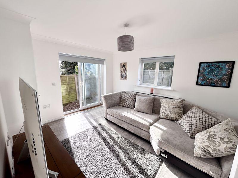 Lake Hill, Sandown 2 bed end of terrace house for sale £199,500