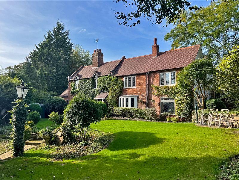 Church Road, TETTENHALL WOOD 3 bed cottage for sale £575,000