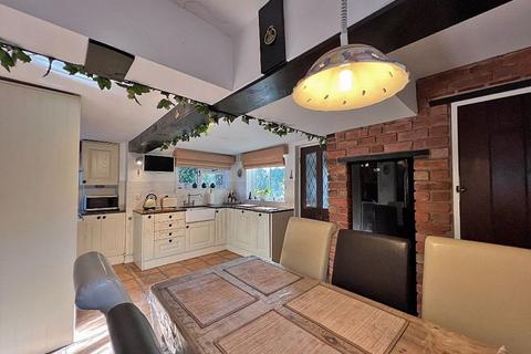 3 bedroom cottage for sale, Church Road, TETTENHALL WOOD