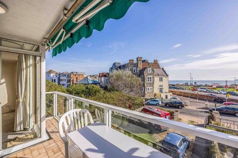 2 bedroom apartment to rent, Eastern Villas Road, Southsea