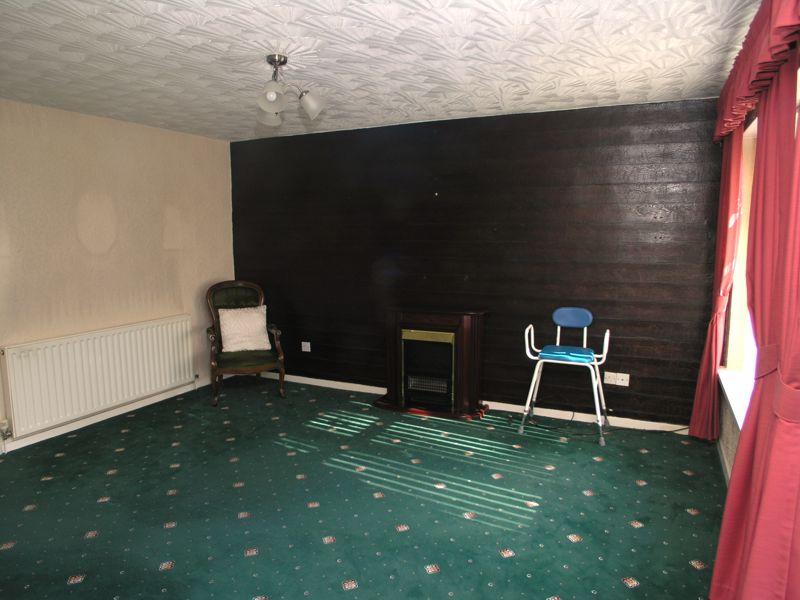 Regis Heath Road, Rowley Regis B65 3 bed semidetached house for sale £220,000