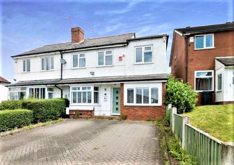 Maypole Hill, Halesowen B63 4 bed semidetached house for sale £290,000