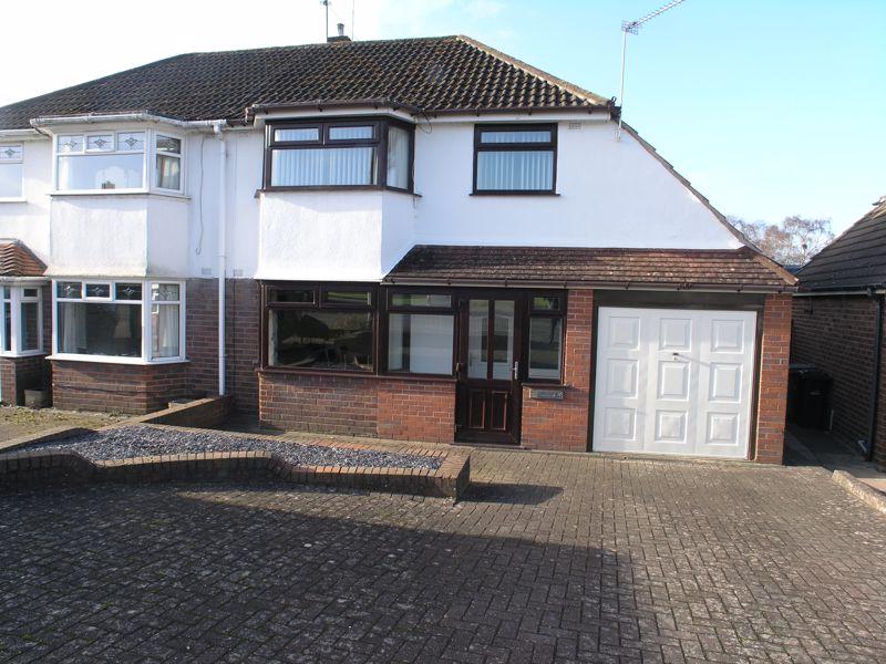 Thornhill Road, Halesowen B63 3 bed semidetached house £299,950