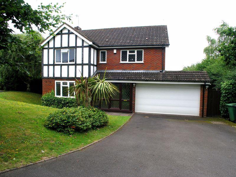 Lapal Lane North, Halesowen B62 4 bed detached house for sale £550,000