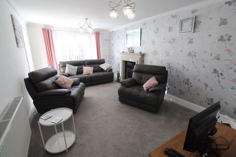 Hawes Lane, Rowley Regis B65 2 bed detached bungalow £265,000
