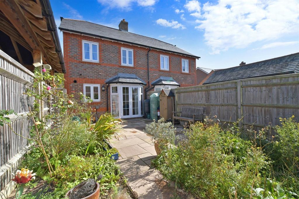 Nightingale Lane, Barnham, West Sussex 3 bed semidetached house £425,000