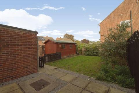 102 Hallfields Lane, Gunthorpe, Peterborough, PE4 7YW