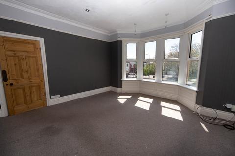 2 bedroom apartment to rent, Park Road, Whitchurch, Cardiff, CF14