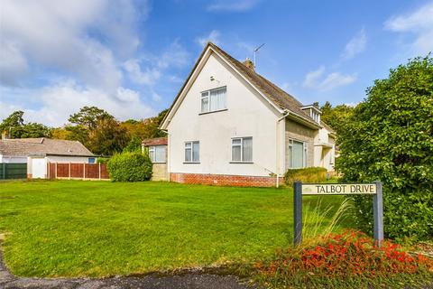 4 bedroom detached house for sale, Amberwood Drive, Walkford, Christchurch, Dorset, BH23