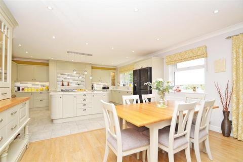 4 bedroom detached bungalow for sale, Old Coppice, Lyth Hill, Shrewsbury