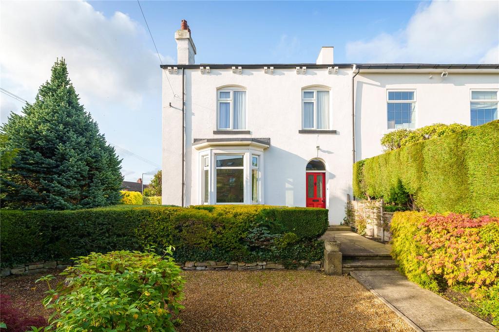Church Lane, Garforth, Leeds, West Yorkshire 5 bed semidetached house