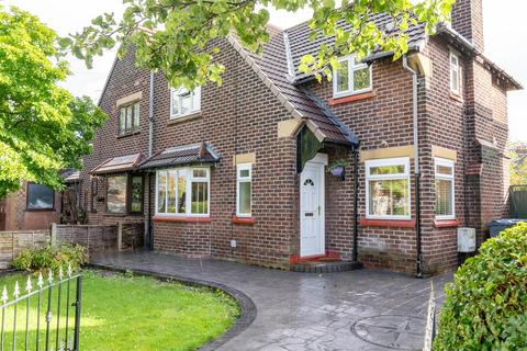 65 Royle Green Road, Manchester, M22 4LZ