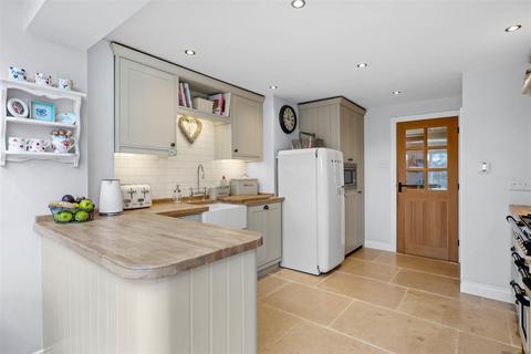 45 Pitchers Hill, Wickhamford, Evesham, WR11 7RT