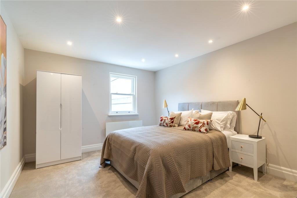 Show Apartment P8