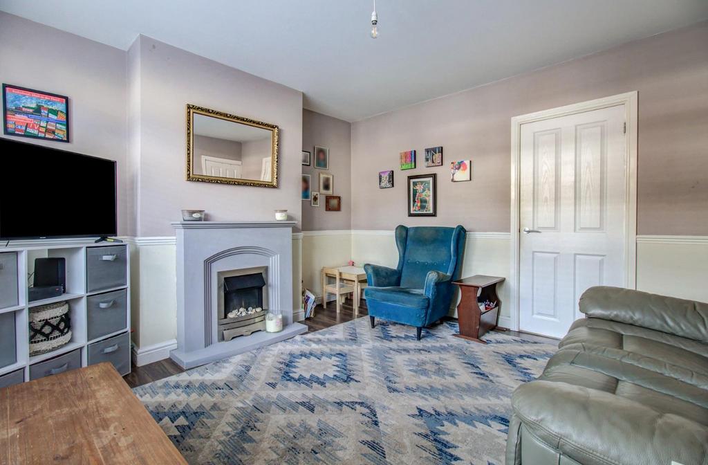 Grant Road, Coventry CV3 2 bed end of terrace house for sale £170,000