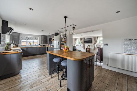 8 Chapel Close, Honeydon, Bedford, MK44 2NE