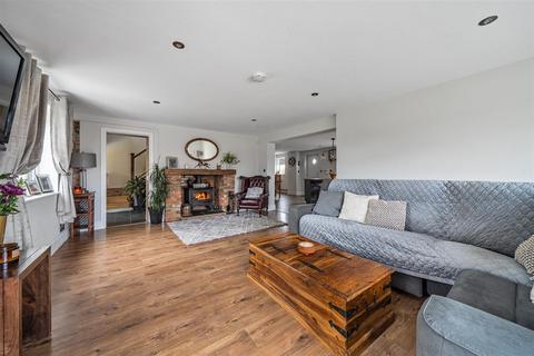 8 Chapel Close, Honeydon, Bedford, MK44 2NE