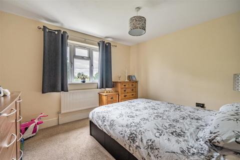 8 Chapel Close, Honeydon, Bedford, MK44 2NE