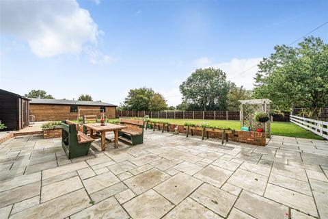 8 Chapel Close, Honeydon, Bedford, MK44 2NE