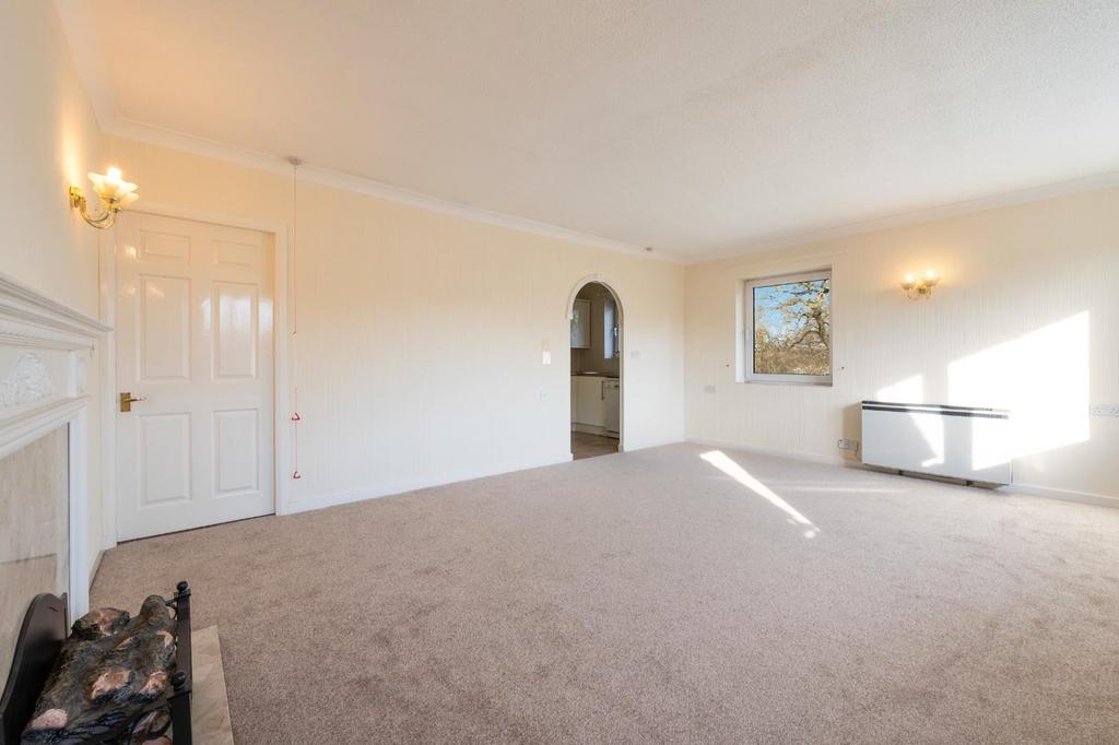 WORCESTER COURT FLAT  (9).jpg