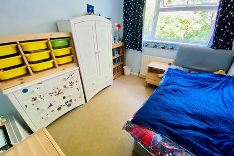 27 Gould Road, Hampton Magna, Warwick, CV35 8TU