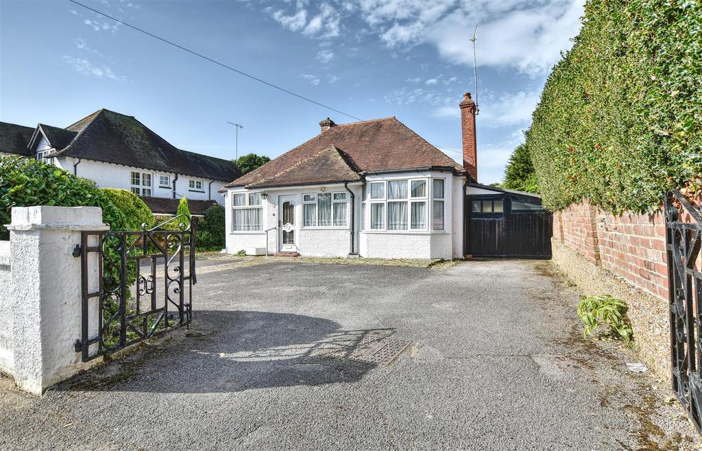 Warwick Road, BexhillOnSea 3 bed detached bungalow for sale £520,000