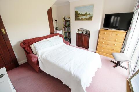 32 Long Lane, Bexleyheath, DA7 5AR