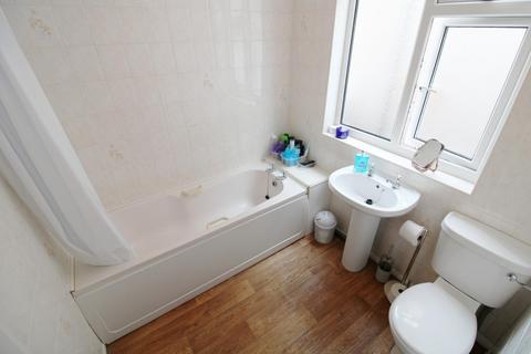 32 Long Lane, Bexleyheath, DA7 5AR