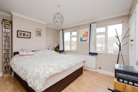 6 Binfield Road, Byfleet, West Byfleet, KT14 7PN