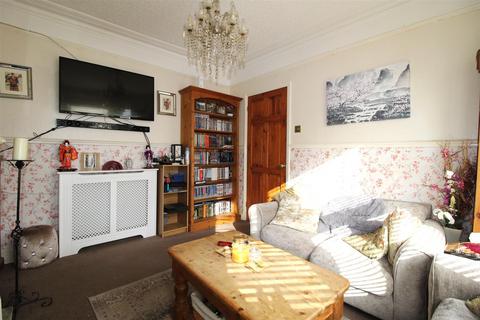 3 bedroom terraced house for sale - Castlemere Avenue, Queenborough