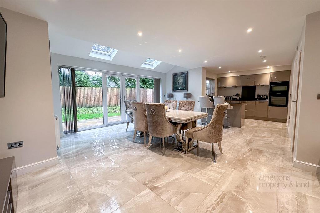Clitheroe Road, Barrow, Ribble Valley 4 bed detached house for sale £