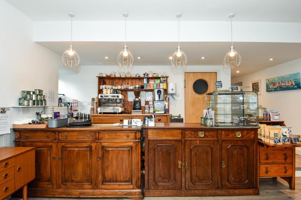 Cafe-4.jpg
