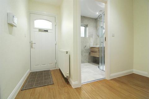 106 Bedale Drive, Skelmanthorpe, Huddersfield, HD8 9EU