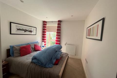 2 bedroom flat for sale - Rosemont Road, W3