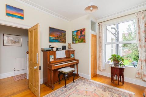 90 Beauley Road, Bristol, BS3 1QG