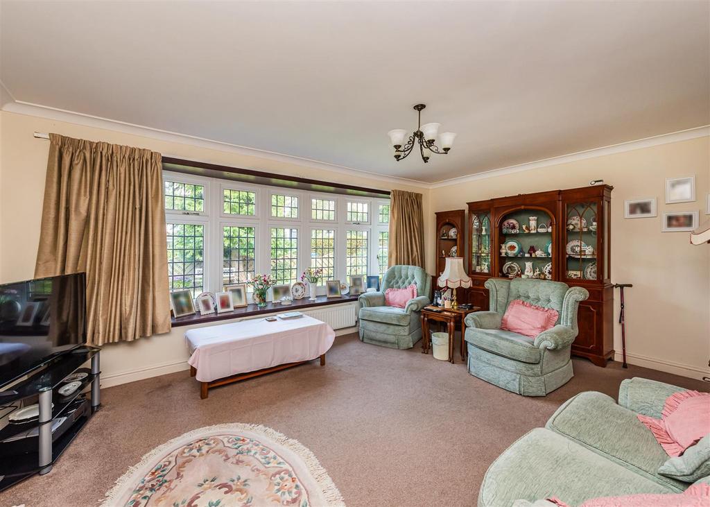 12 Keepers Lane-lounge2 Rev A.jpg