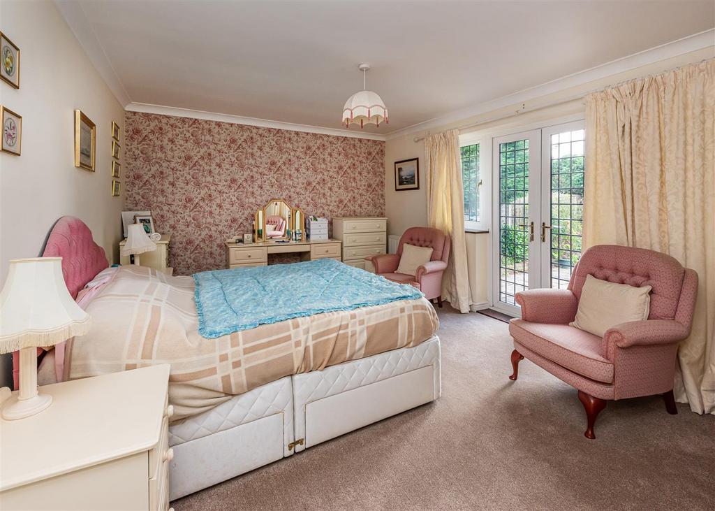 12 Keepers Lane-bed1.jpg