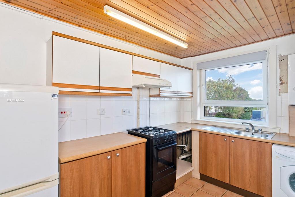 Terrace, Loanhead, EH20 3 bed flat for sale £140,000