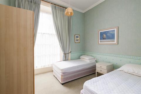 Ground Floor Flat, 1 Victoria Square, Bristol, BS8 4EU