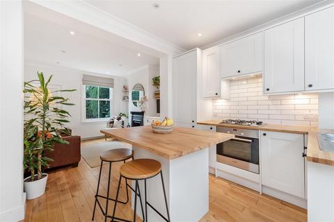 6 Clewer Fields, Windsor, SL4 5BW