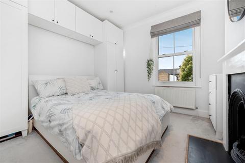 6 Clewer Fields, Windsor, SL4 5BW