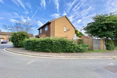 37 Abbey Close, Hayes, UB3 3PJ