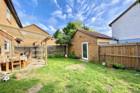 37 Abbey Close, Hayes, UB3 3PJ